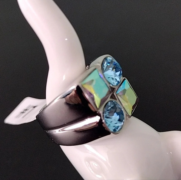 Women's Chunky Statement Cocktail Ring | Size 7 | Stainless Steel - Picture 17 of 17